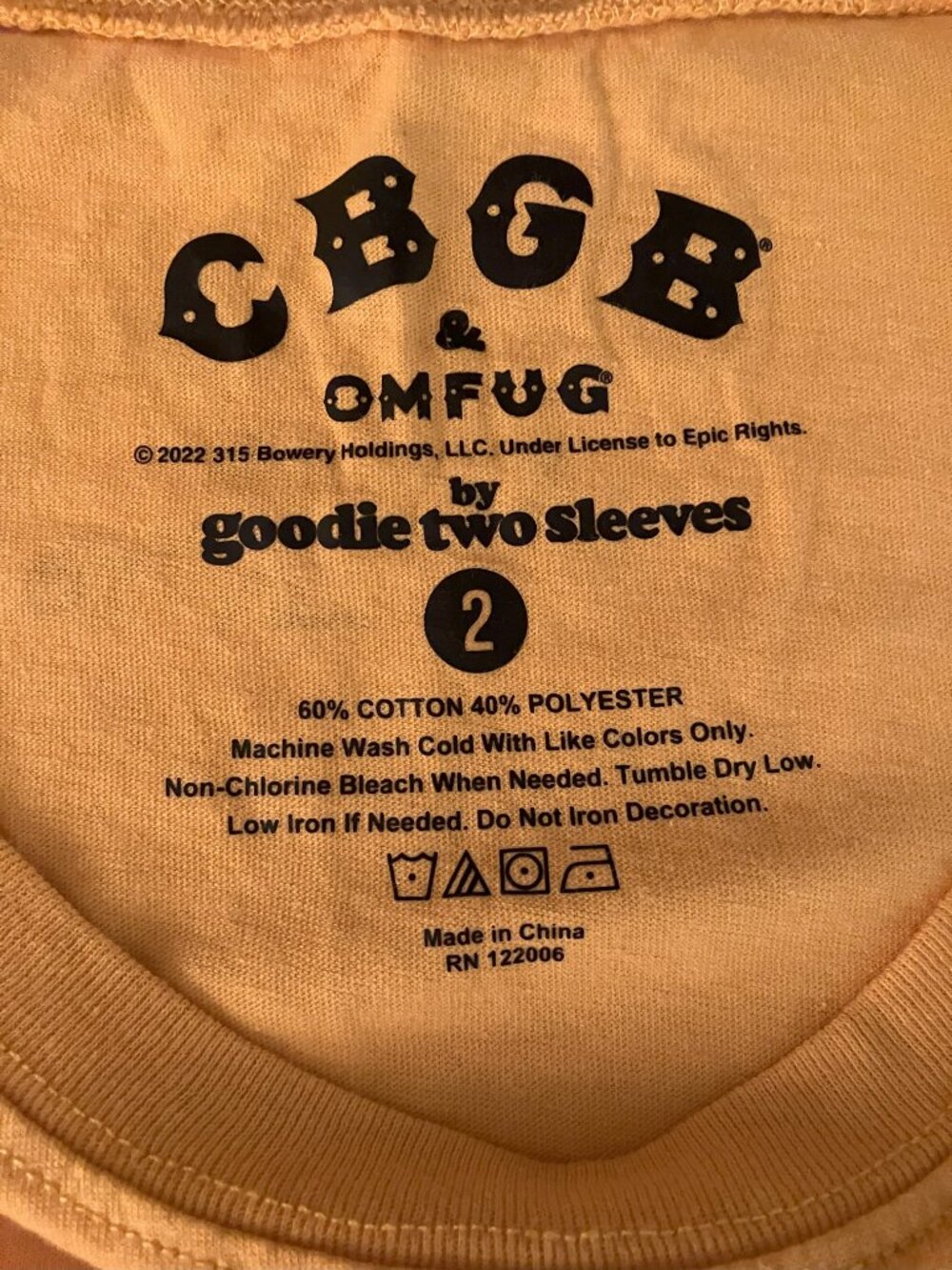 Torrid Size 2 (18-20) CBGB & OMFUG Gold Short Sleeve T-Shirt w Black Graphic - Picture 3 of 3